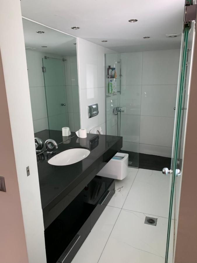 Olvias Apartment Атина Екстериор снимка